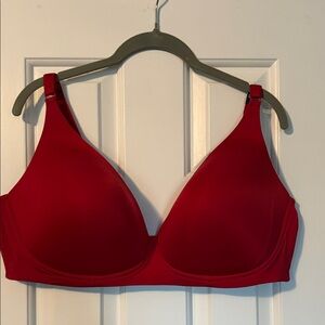 New Torrid Elegant Wireless Red Bra 42D